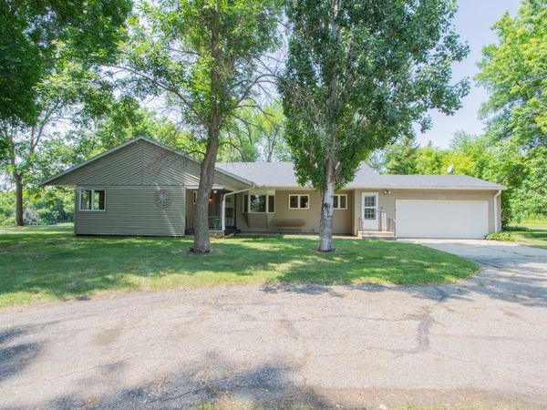 4503 S River Haven Road , Moorhead, MN 56560
