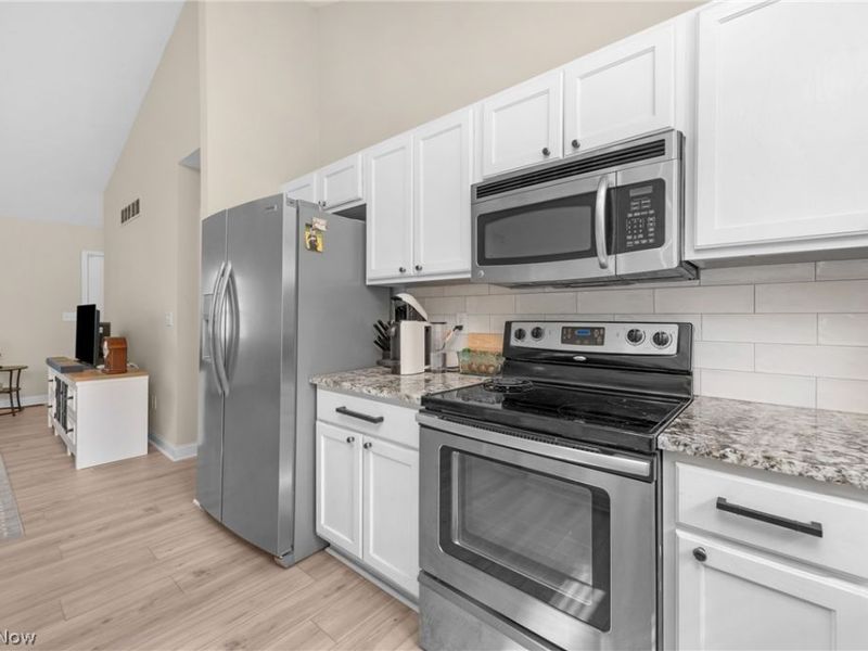 6239 Greenview Trail , North Ridgeville, OH 44039 Photo 13