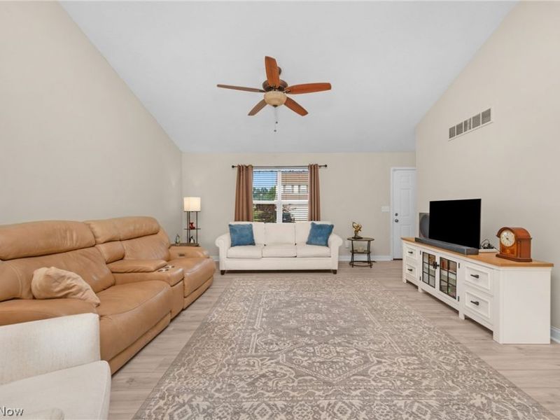 6239 Greenview Trail , North Ridgeville, OH 44039 Photo 8