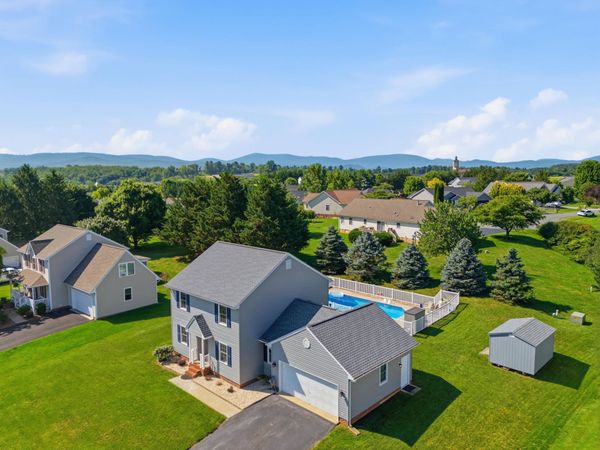 21 AMELIA DR, WAYNESBORO, VA 22980
