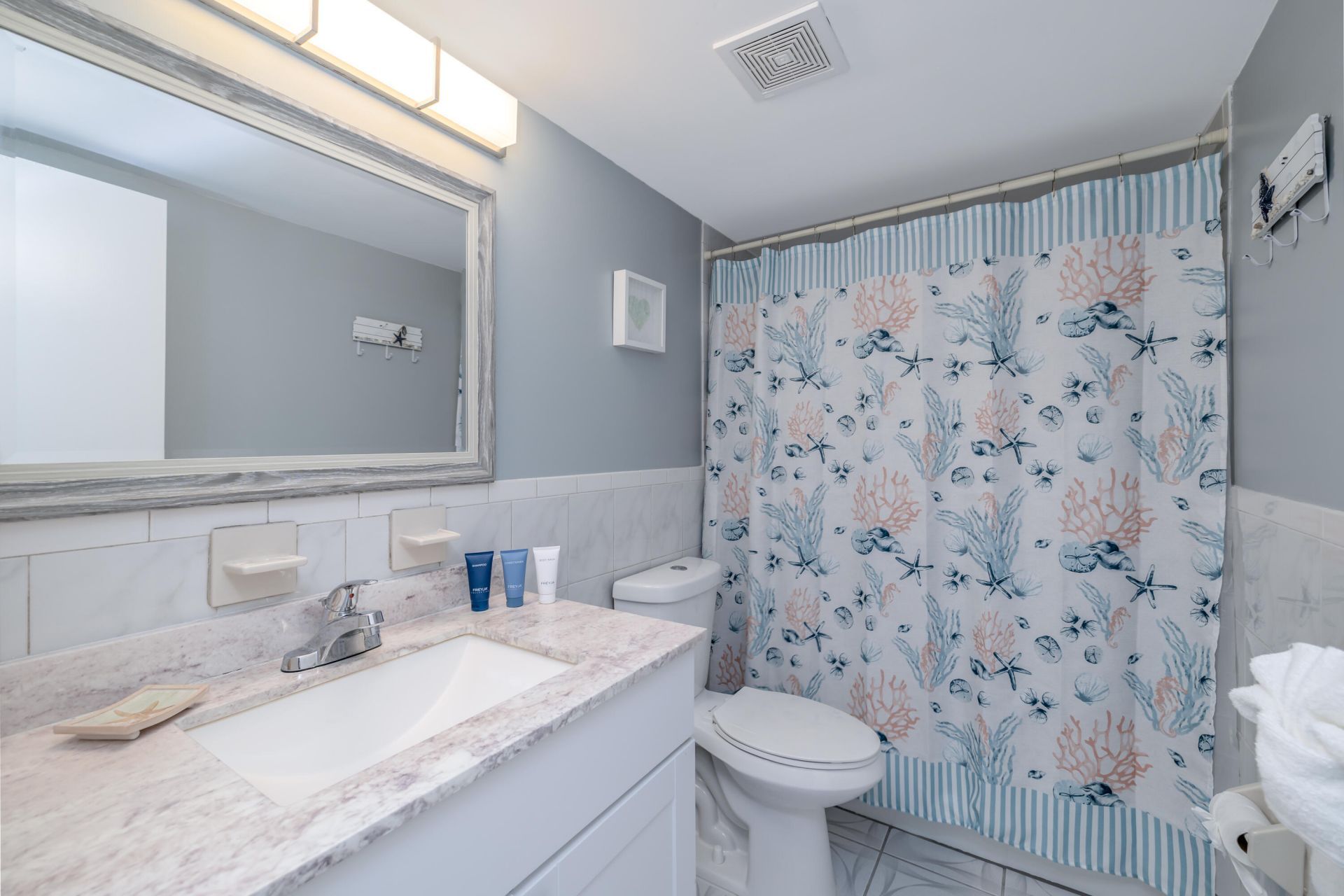 107 Avenue D, Unit APT 201, Marathon, FL 33050 Photo