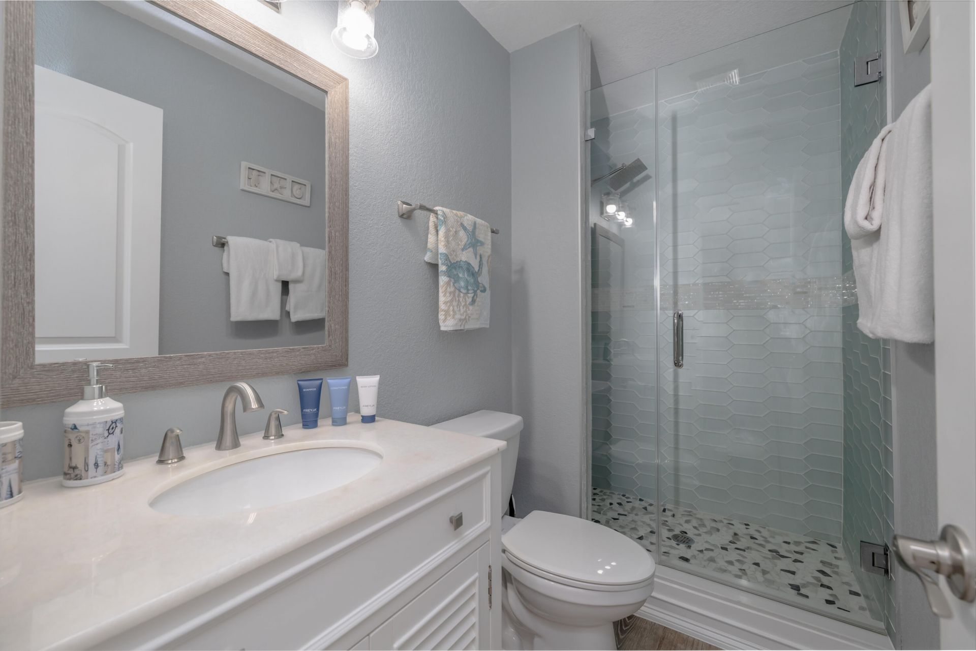 107 Avenue D, Unit APT 208, Marathon, FL 33050 Photo