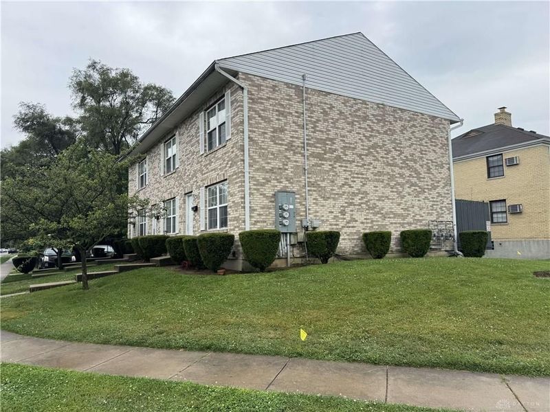 2235 San Rae Drive, Kettering, OH 45419 Photo 2