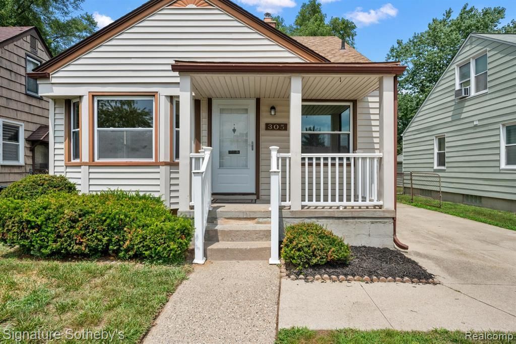 305 Devillen Avenue, Royal Oak, MI 48073 Main Photo