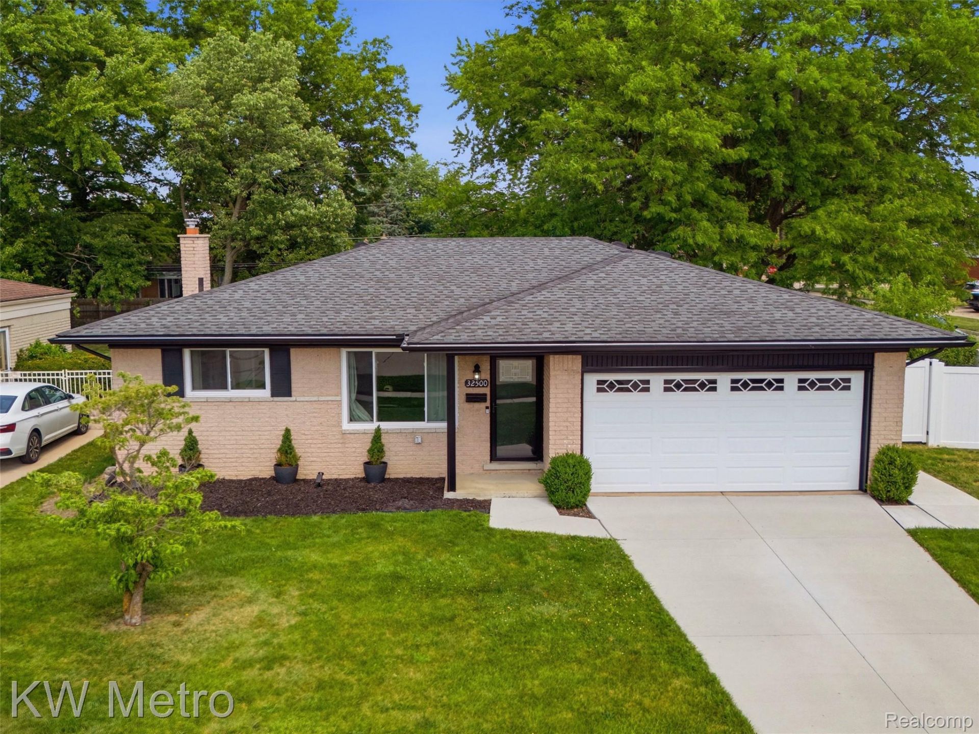 32500 Stricker Drive, Warren, Mi 48088 Main Photo