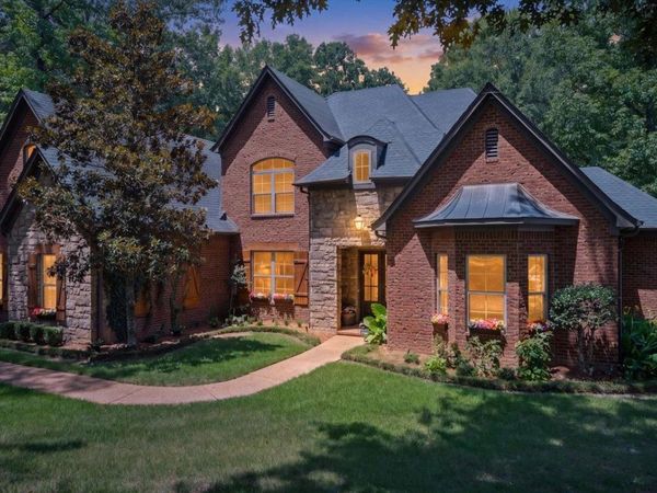 30 AMESBURY CV, Unicorp/Eads, TN 38028