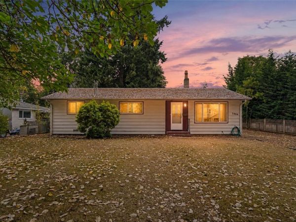 2986 Glen Lake Rd , Langford, BC V9B 4B1