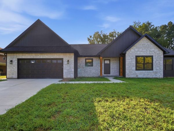 1980 Appian Way, Springfield, OH 45503