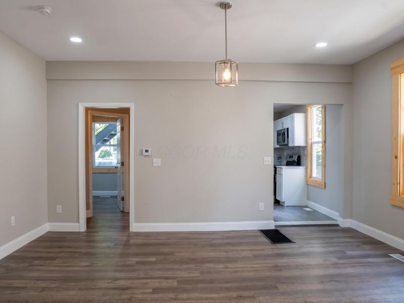 1052 Forest Avenue, Columbus, OH 43206 Photo 10