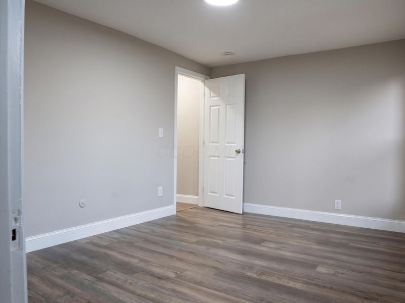 1052 Forest Avenue, Columbus, OH 43206 Photo 15