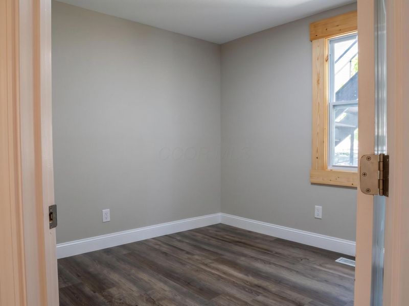 1052 Forest Avenue, Columbus, OH 43206 Photo 16