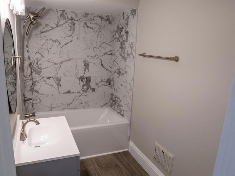 1052 Forest Avenue, Columbus, OH 43206 Photo 18