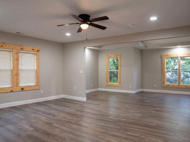 1052 Forest Avenue, Columbus, OH 43206 Photo 30