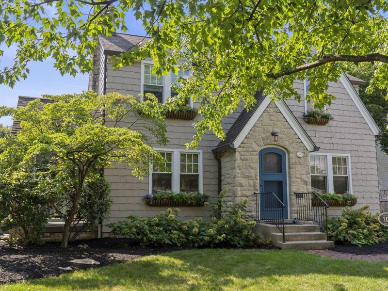 1845 Andover Road, Upper Arlington, OH 43212 Photo 3