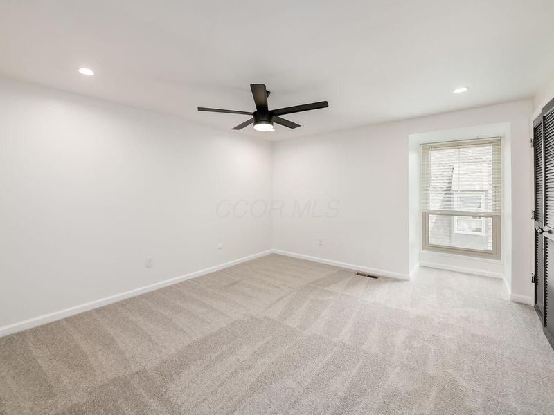 1046 Merrimar Circle N, Unit A, Columbus, OH 43220 Photo 22