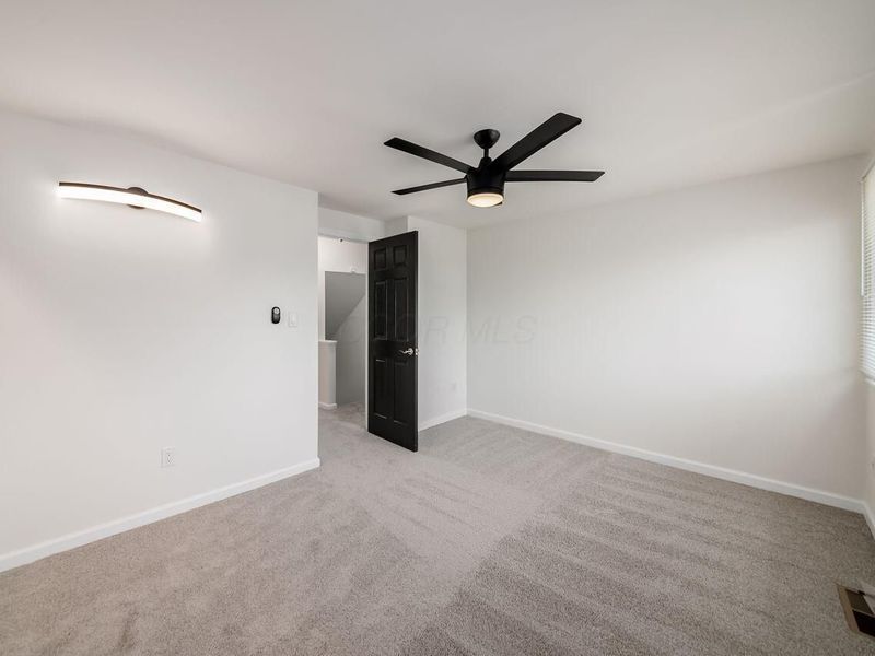 1046 Merrimar Circle N, Unit A, Columbus, OH 43220 Photo 30