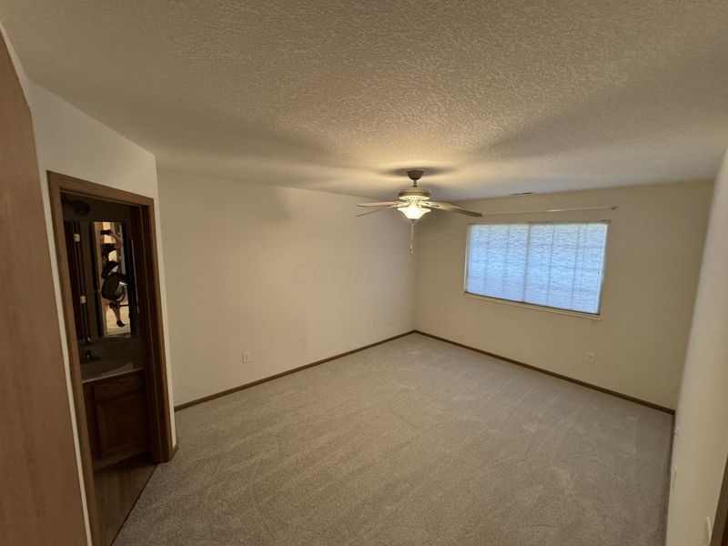 240 Wildwood Court, Heath, OH 43056 Photo 8
