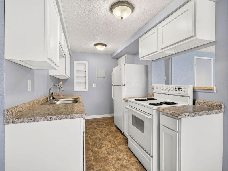 2519 Burgandy Lane, Unit A, Columbus, OH 43232 Photo 19