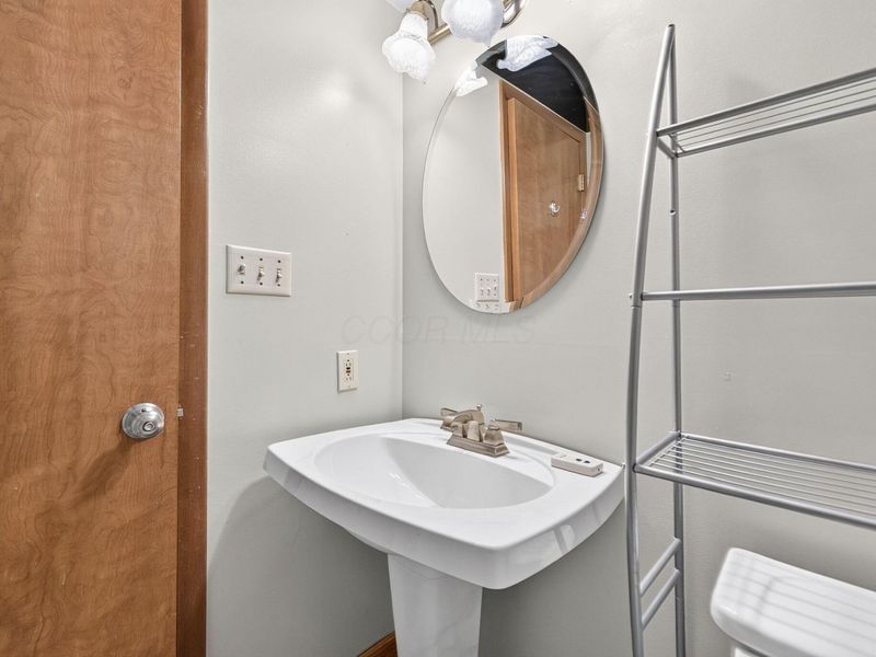 6020 E Walnut Street, Westerville, OH 43081 Photo 43