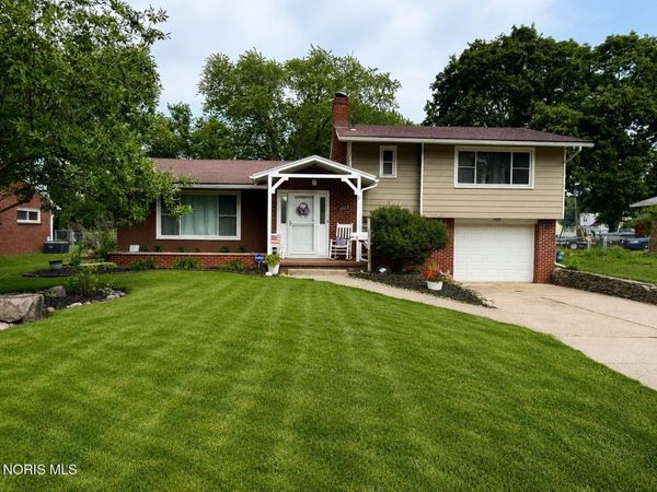 1022 Scribner Street , Maumee, OH 43537