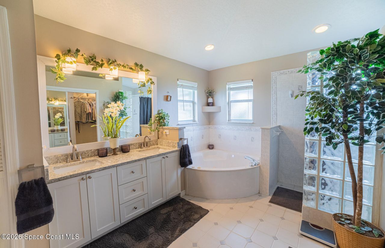 211 Lake Shore Drive , Merritt Island, FL 32953 Photo