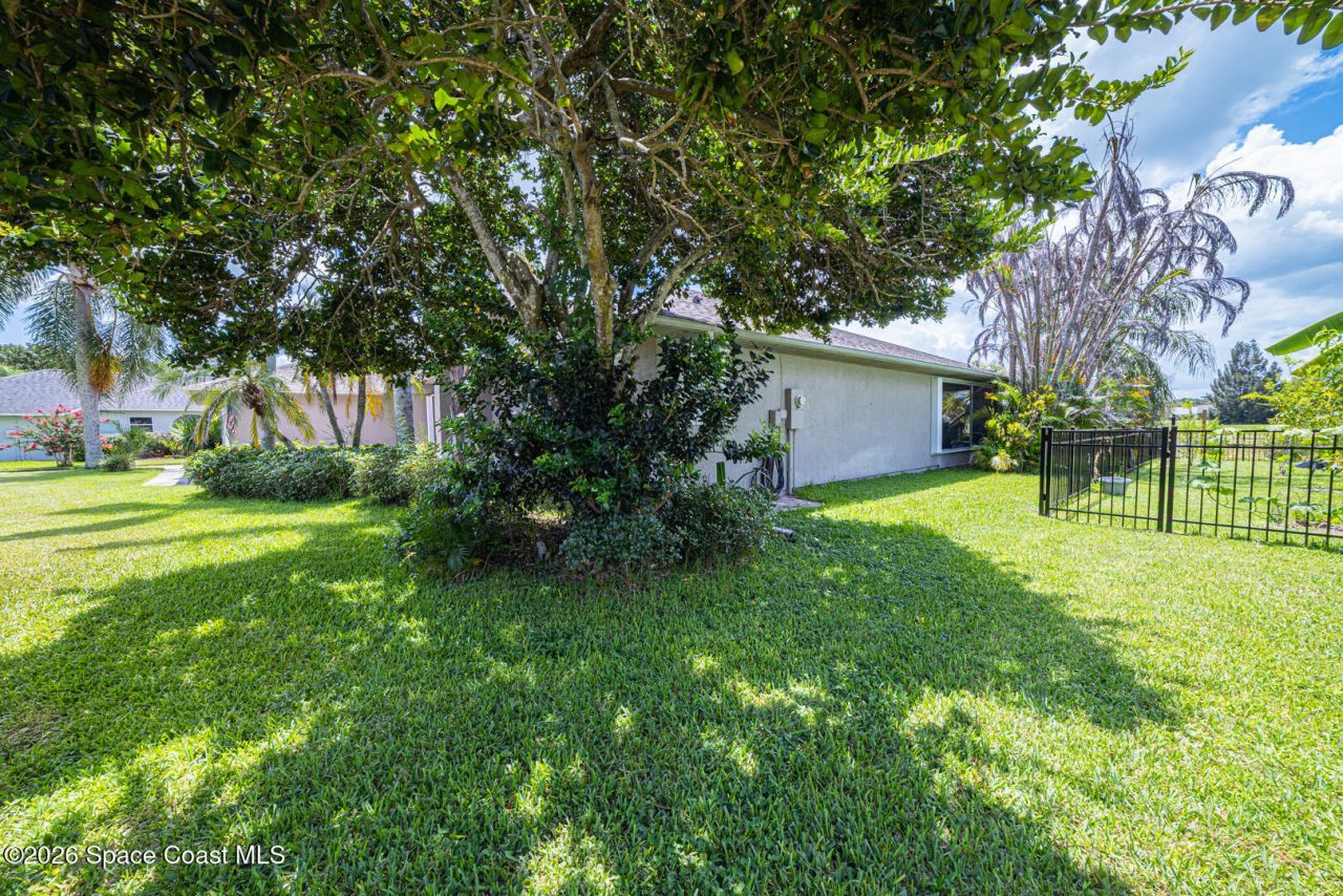 211 Lake Shore Drive , Merritt Island, FL 32953 Photo