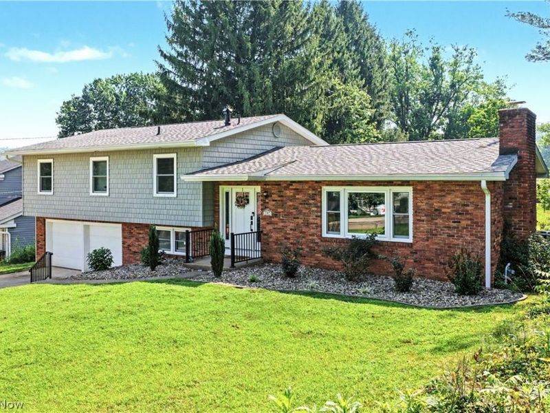 107 Woodcrest Drive, Marietta, OH 45750 Photo 2