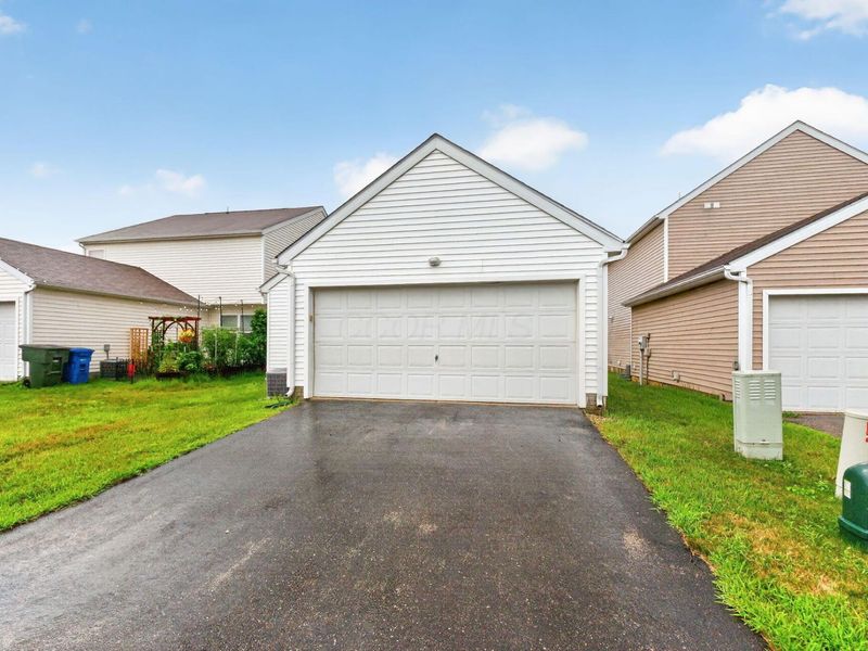 657 Gleaming Drive, Galloway, OH 43119 Photo 36