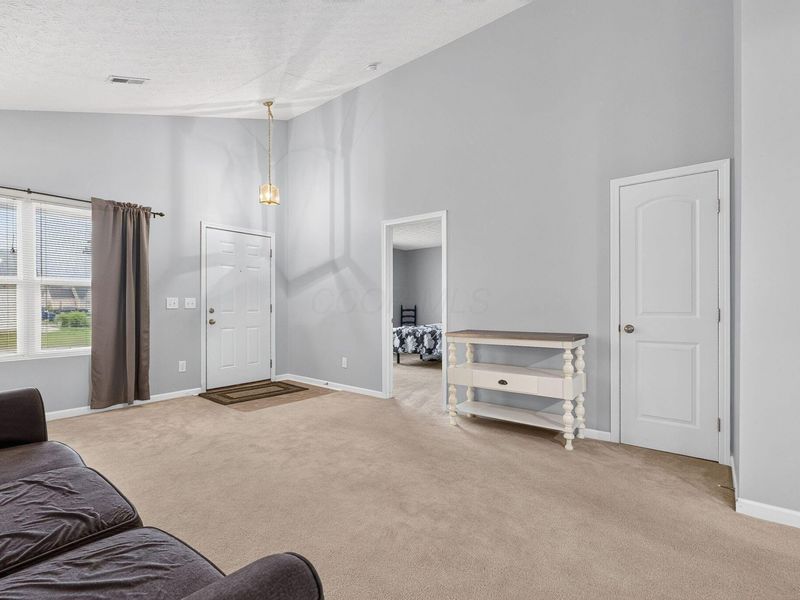 657 Gleaming Drive, Galloway, OH 43119 Photo 7