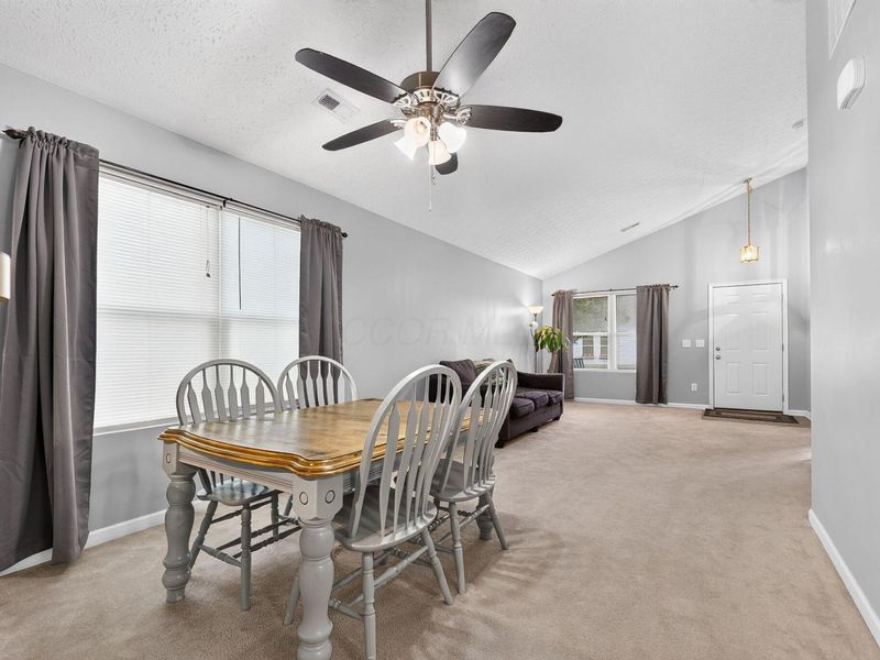 657 Gleaming Drive, Galloway, OH 43119 Photo 9
