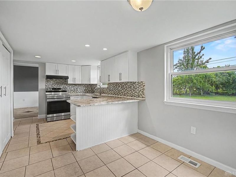 262 Cambridge Drive, Fairborn, OH 45324 Photo 12