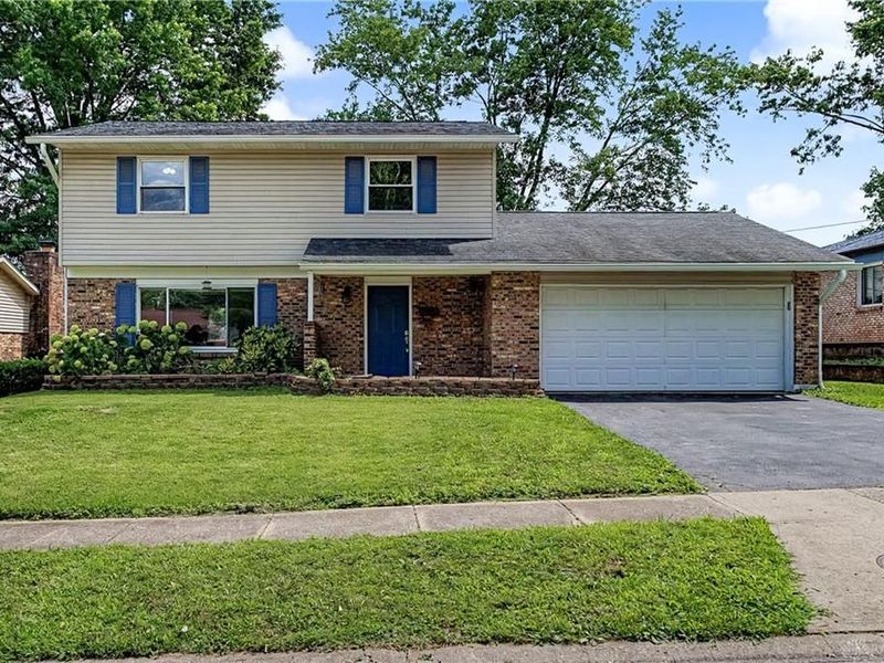 262 Cambridge Drive, Fairborn, OH 45324 Photo 2