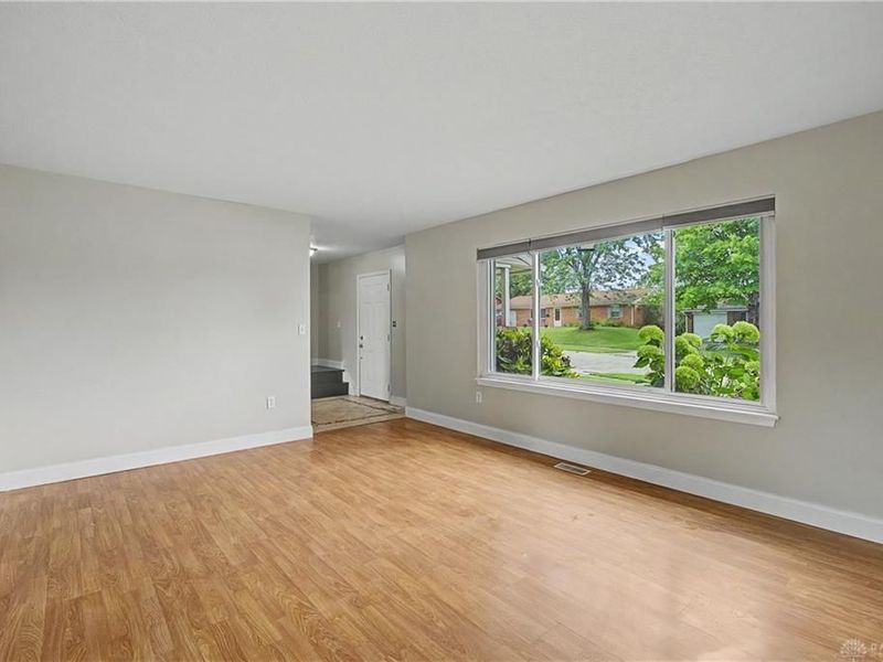 262 Cambridge Drive, Fairborn, OH 45324 Photo 5