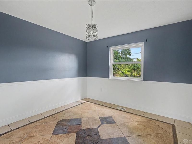 262 Cambridge Drive, Fairborn, OH 45324 Photo 9