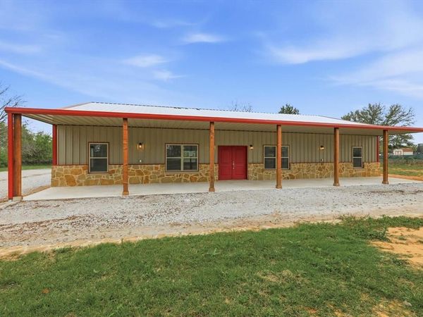 1445 County Road 3690 , Paradise, TX 76073