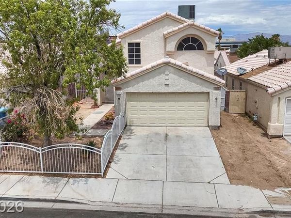 7220 Scenic Hills Drive, Las Vegas, NV 89128