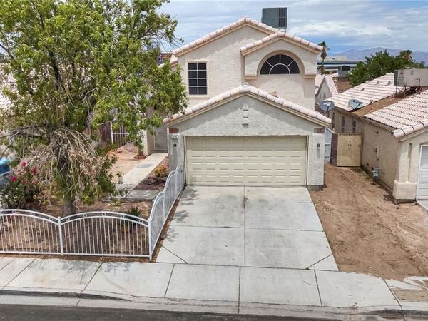 7220 Scenic Hills Drive , Las Vegas, NV 89128