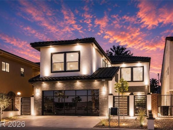2861 Queens Courtyard Drive, Las Vegas, NV 89109
