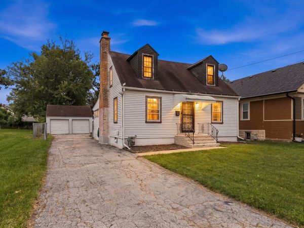 1029 Front Street , Aurora, IL 60505