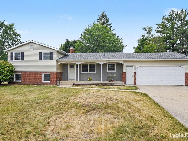 4151 Kentridge Drive SE, Grand Rapids, MI 49508