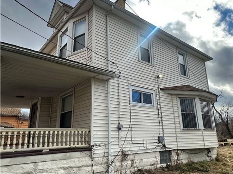 1828 Noble Road, East Cleveland, OH 44112 Photo 2