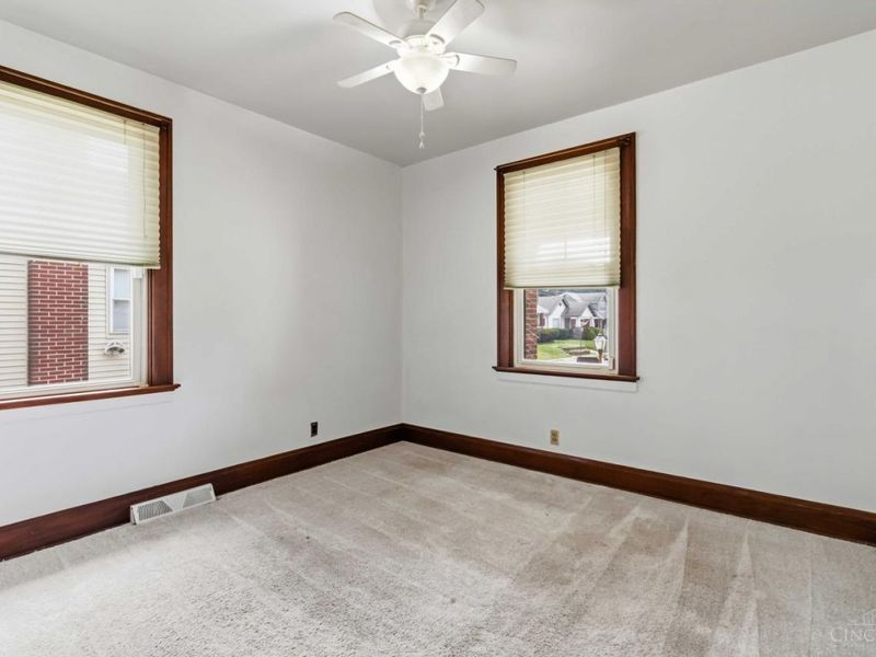 3606 Homelawn Avenue, Cheviot, OH 45211 Photo 16