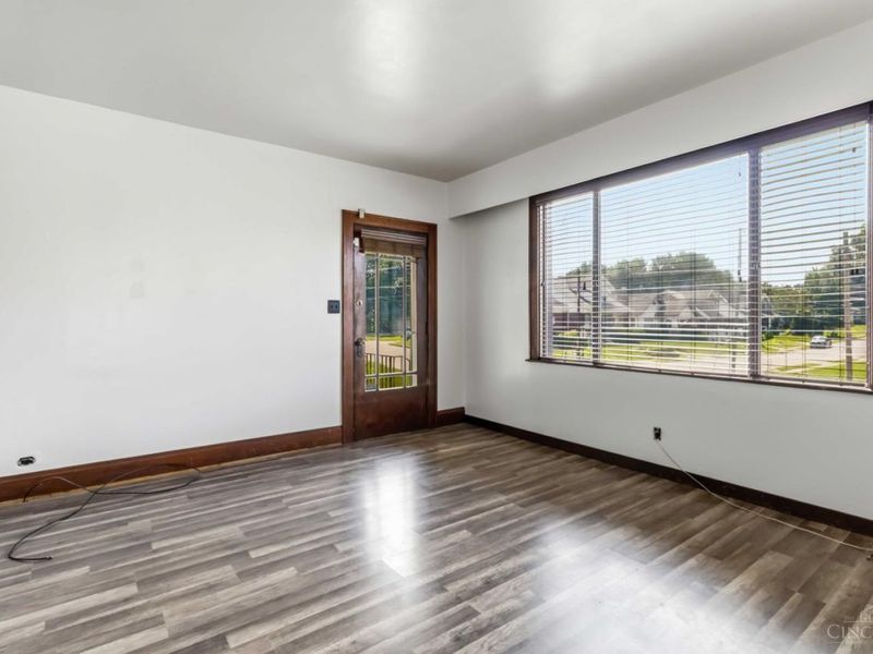 3606 Homelawn Avenue, Cheviot, OH 45211 Photo 6