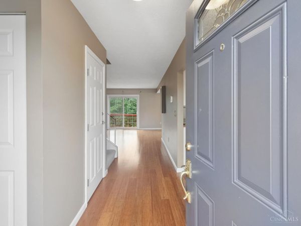 42 Applewood Drive, Fairfield, OH 45014