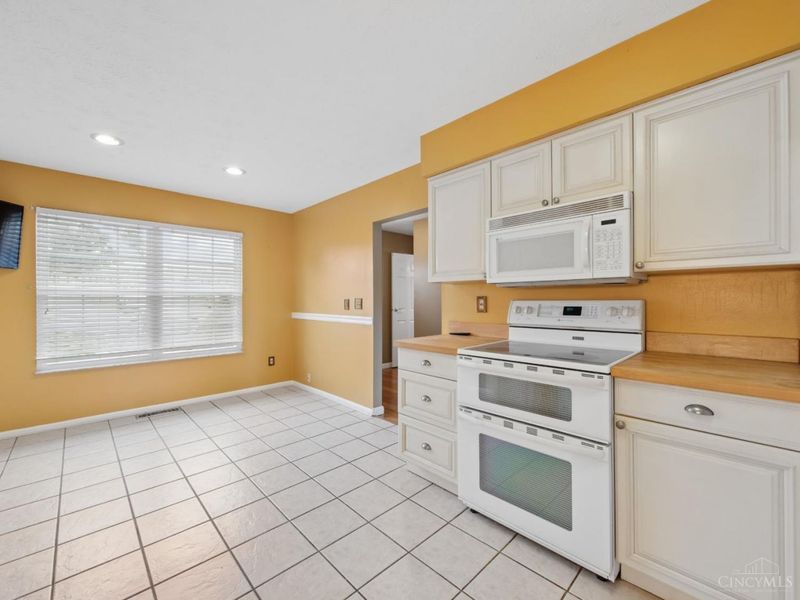 42 Applewood Drive, Fairfield, OH 45014 Photo 8