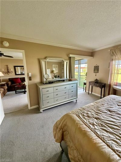 1 High Point Cir W, Unit 303, Naples, FL 34103 Photo