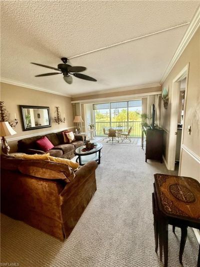 1 High Point Cir W, Unit 303, Naples, FL 34103 Photo