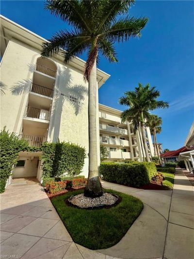 1 High Point Cir W, Unit 303, Naples, FL 34103 Photo
