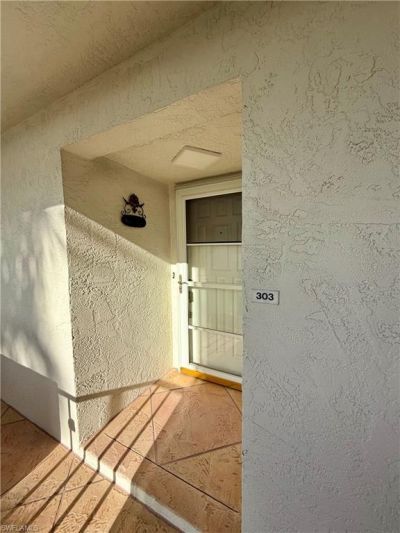 1 High Point Cir W, Unit 303, Naples, FL 34103 Photo