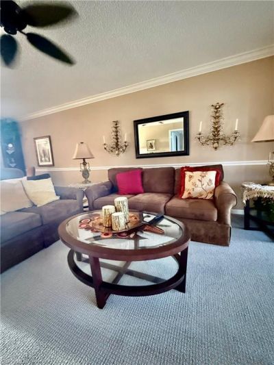 1 High Point Cir W, Unit 303, Naples, FL 34103 Photo